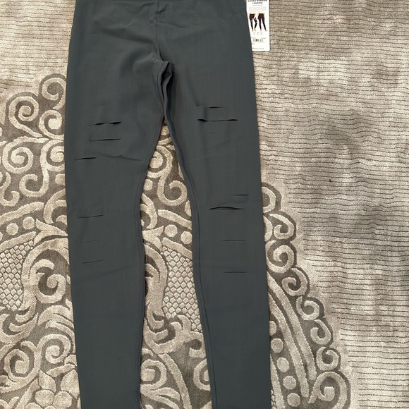ALO Yoga Pants - Gray Ripped Leggings